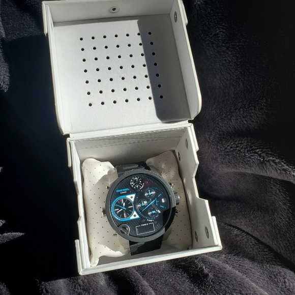 Diesel Watch - Picture 3 of 10